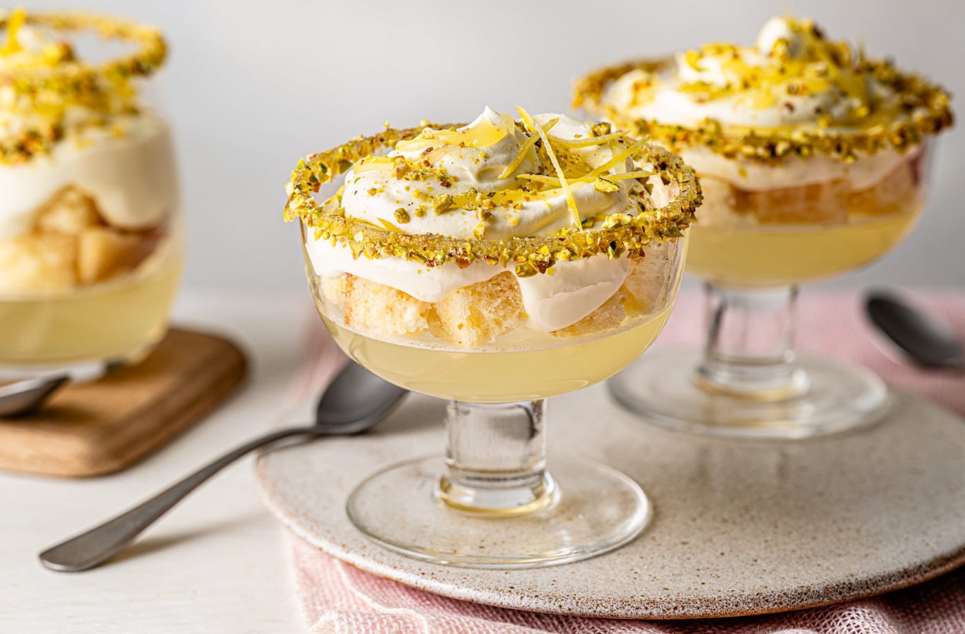 Limoncello spritz trifles