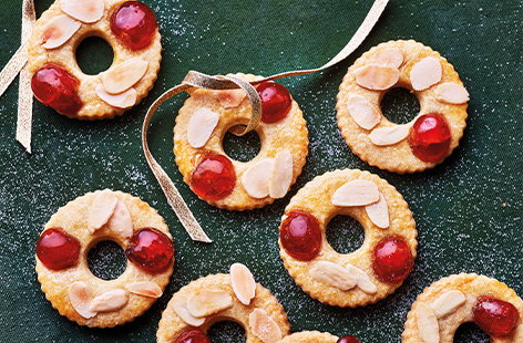 Image of "Bakewell wreaths"