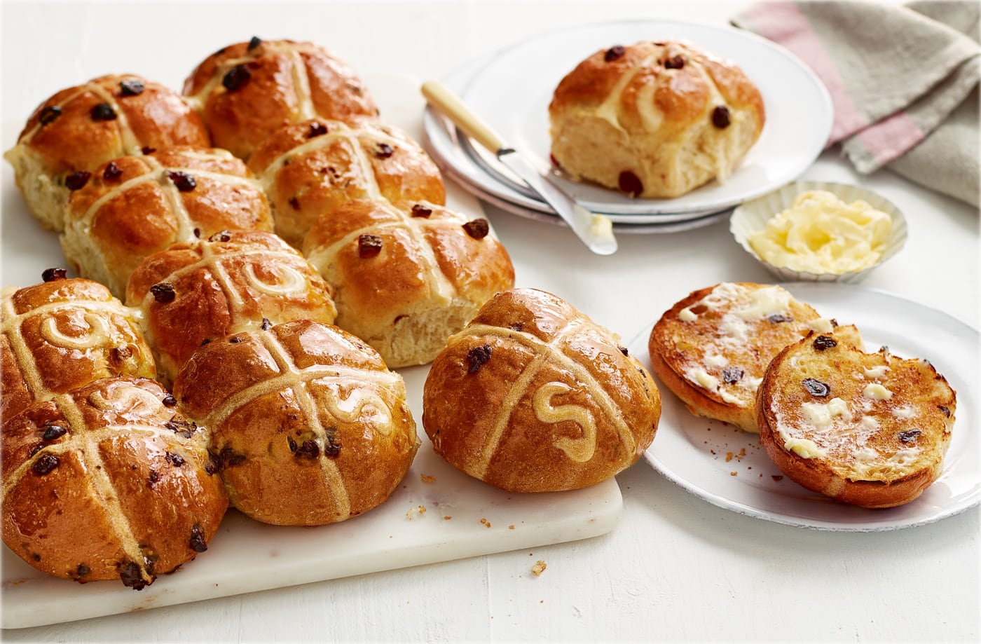 Linda's 'handwritten' hot cross buns