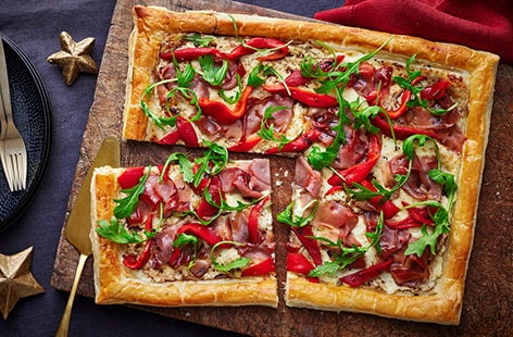 Image of "Ham and cheese pastry tart"