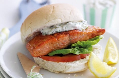 Image of "Salmon butties with tartare sauce"