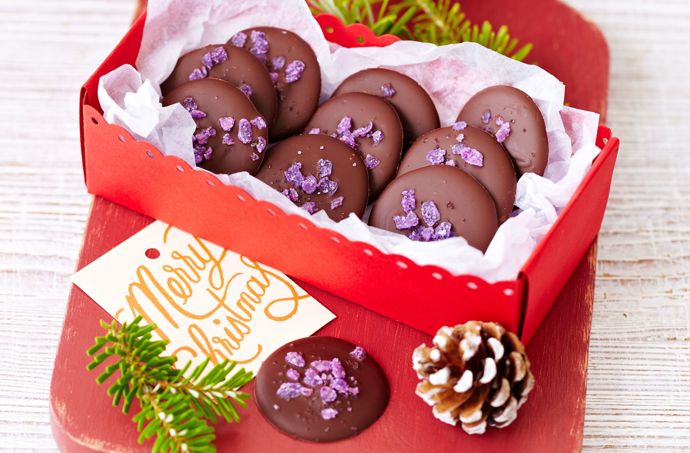 Rose and violet chocolate drops