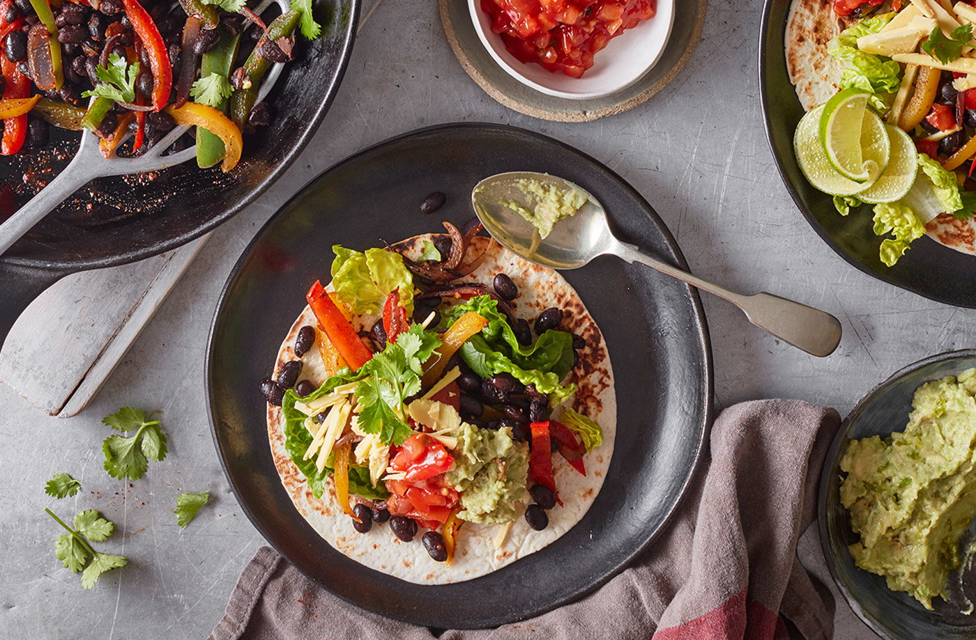 Cajun-spiced veg-stuffed fajitas