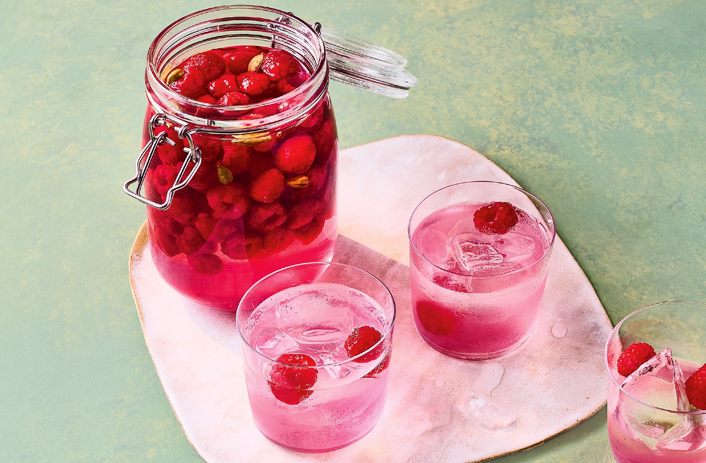 Raspberry and cardamom gin