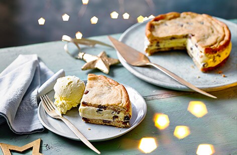 Image of "Giant ice cream cookie sandwich "