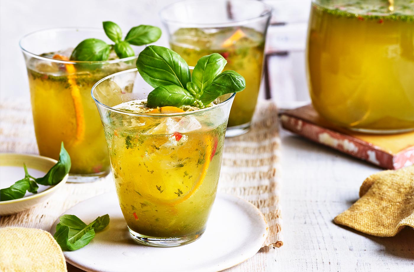 Orange, chilli and basil spritz
