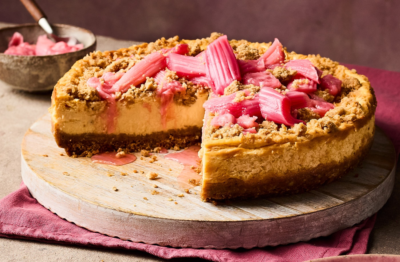 Rhubarb and custard crumble cheesecake