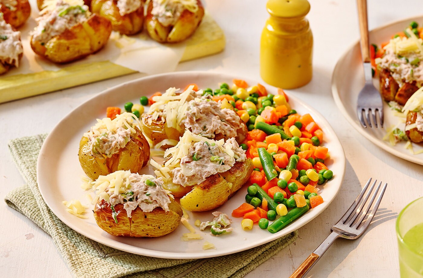 Mini tuna mayo jacket new potatoes