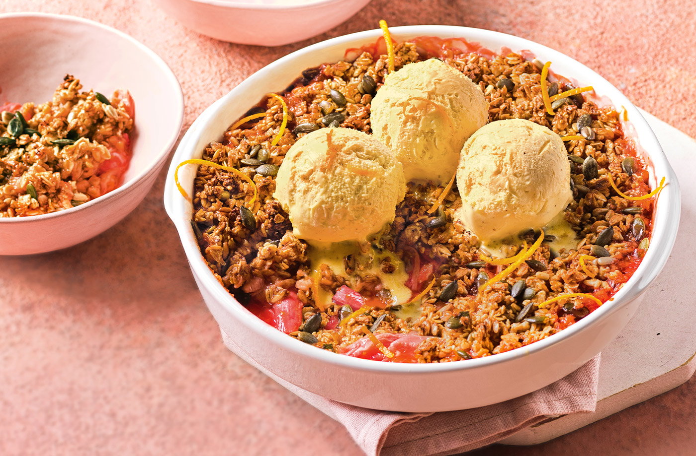 Cheat's rhubarb crumble