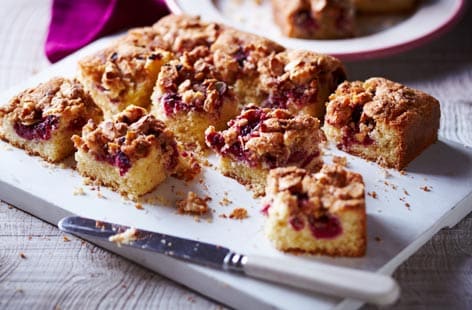 Image of "Dairy-free raspberry and almond cake"