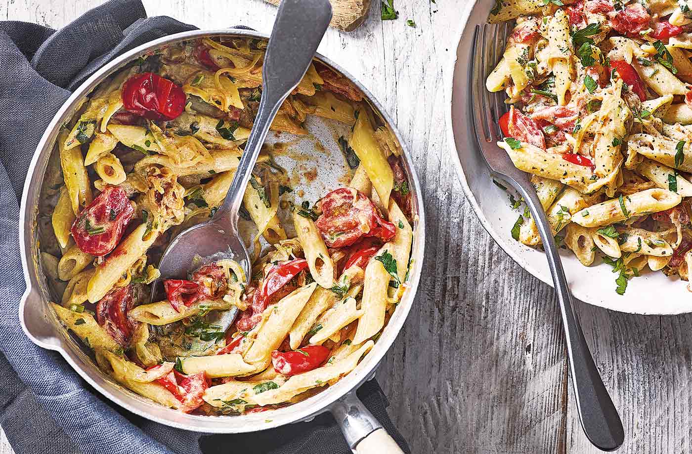 Tomato and sweet onion pasta