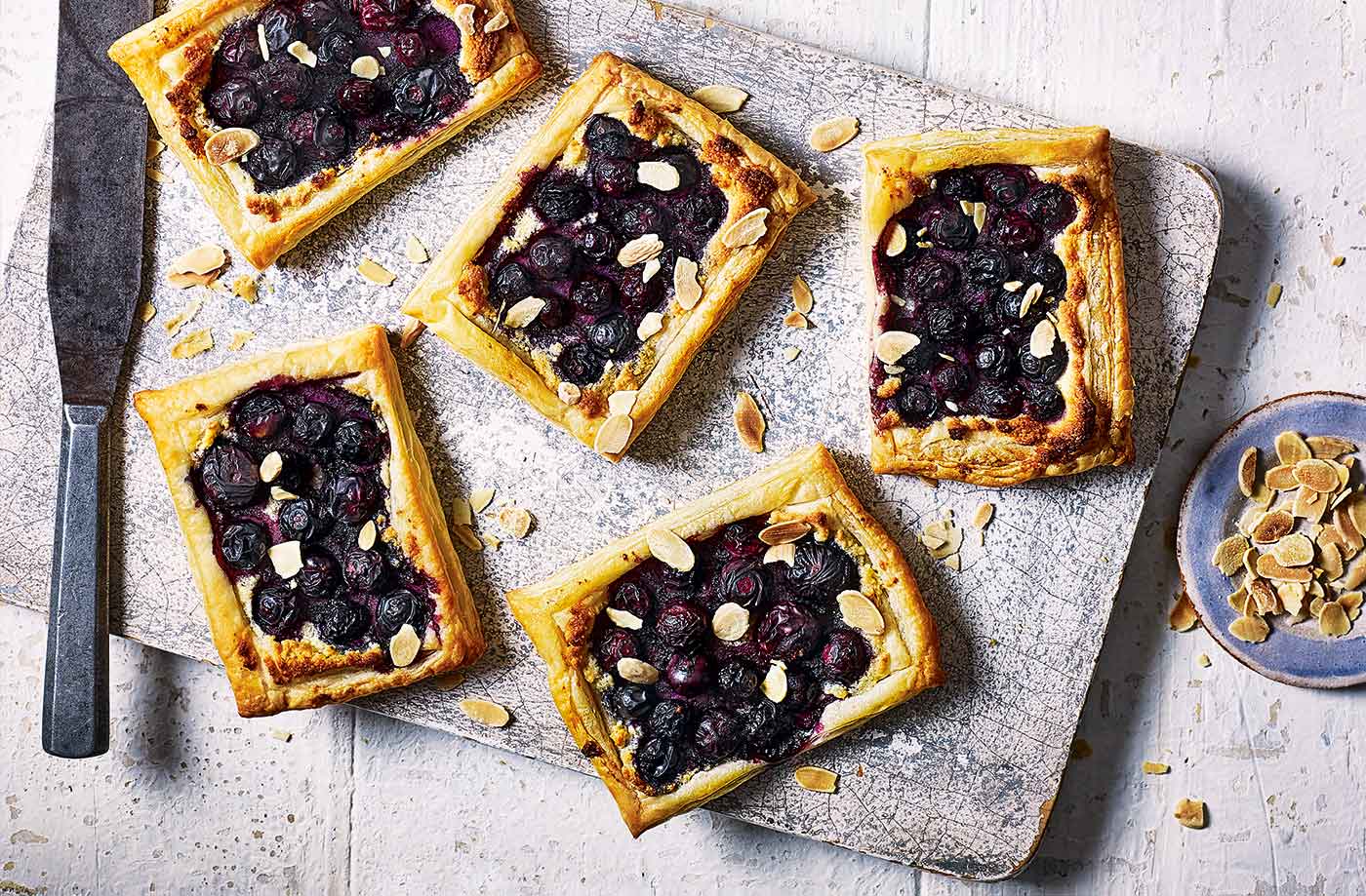 Blueberry Bakewell tarts