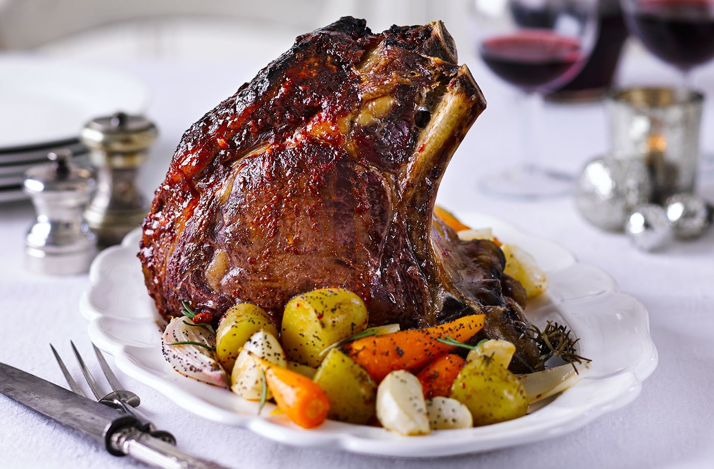 Smoky rib of beef with lemon and poppy seed roots