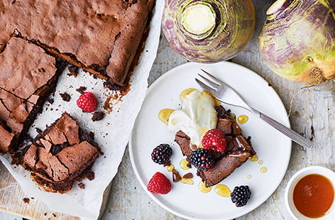 Image of "Swede and cardamom brownies"