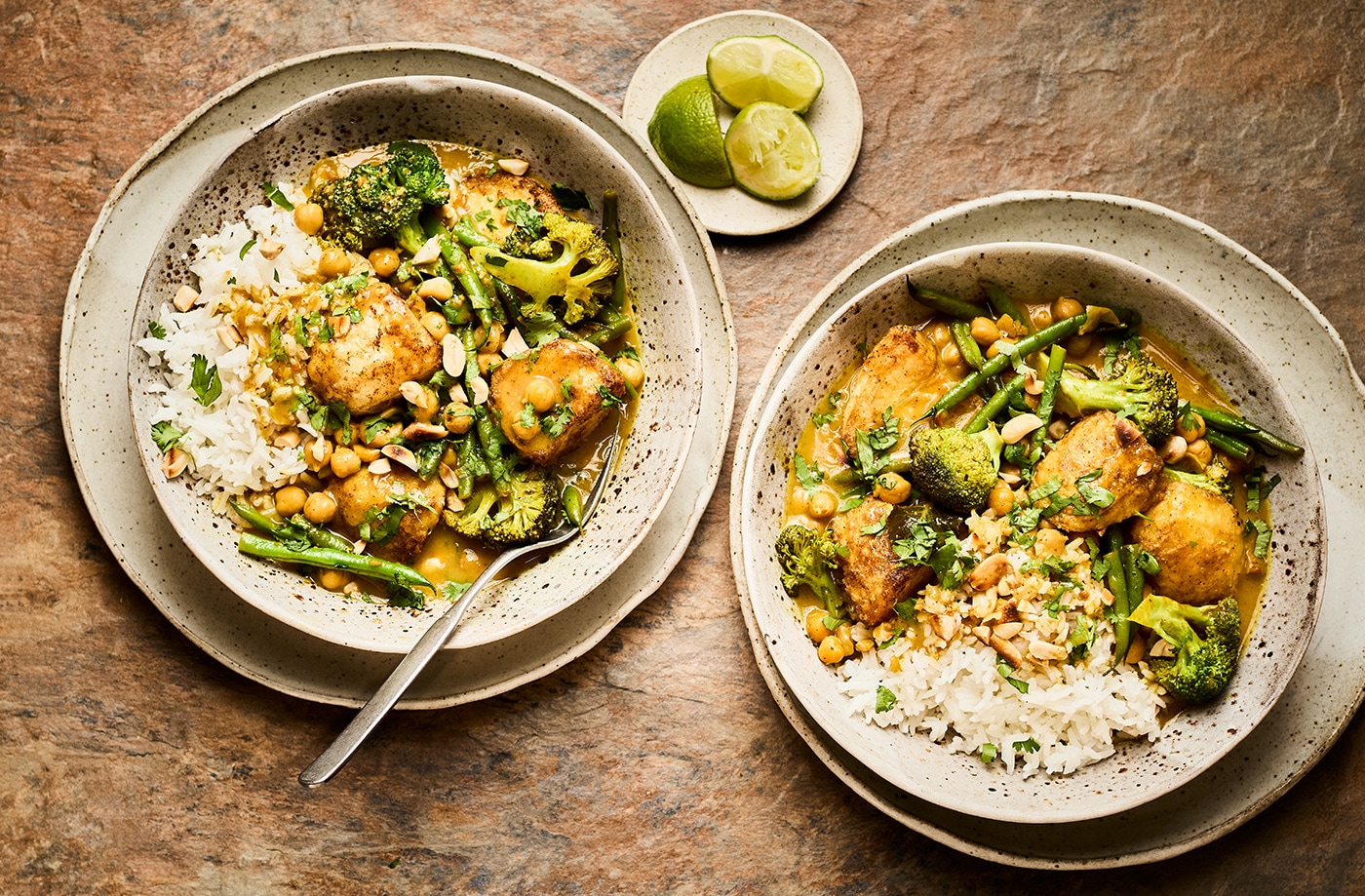 Crispy roast potato massaman curry