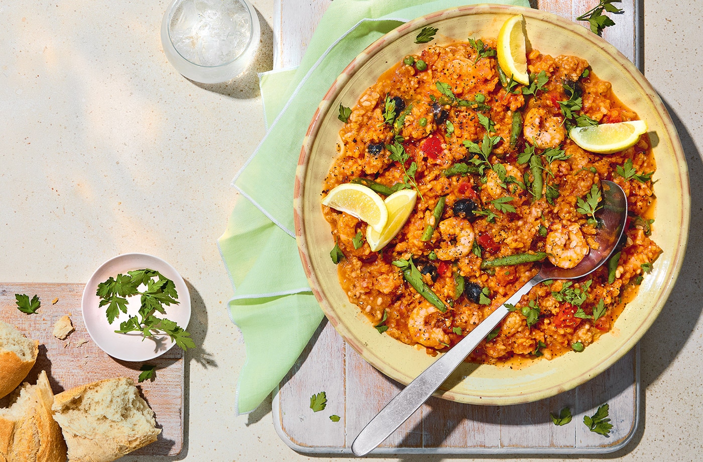 Slow-cooker prawn paella