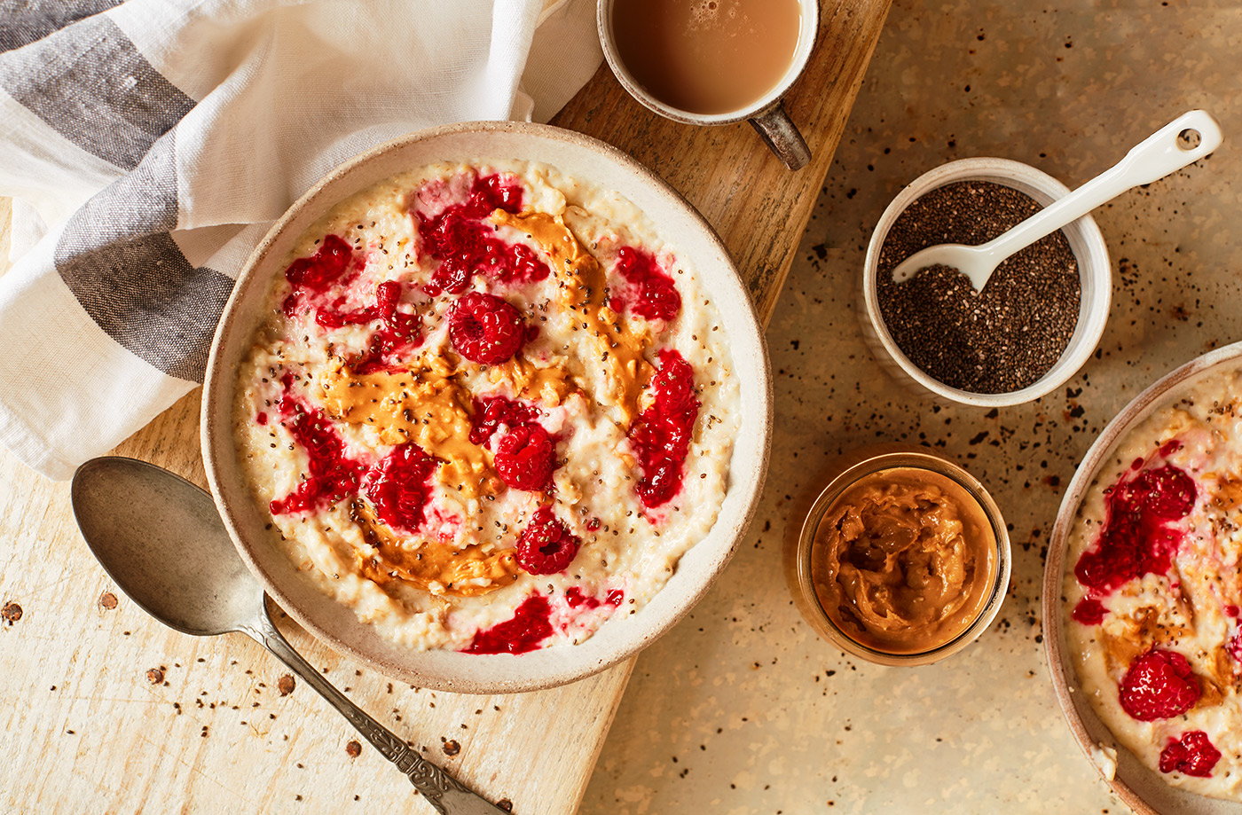 Peanut butter and raspberry porridge
