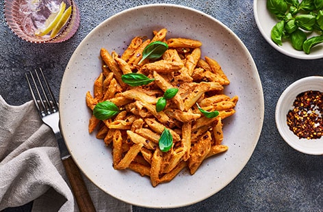 Image of "Creamy sundried tomato and basil tofu pasta"