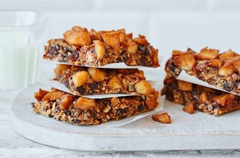 Image of "Gluten-free apple granola bars"