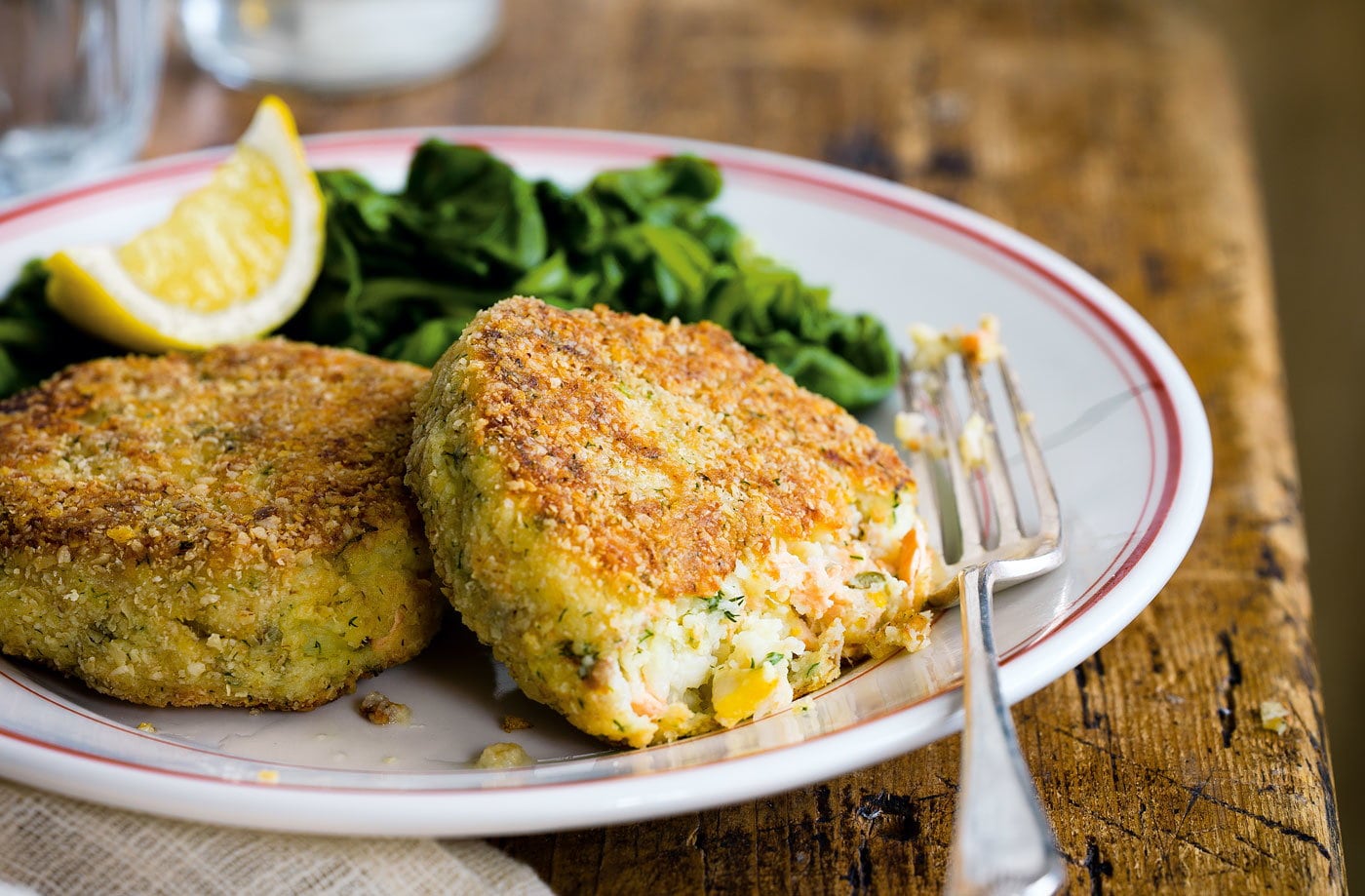 Oat-crusted fishcakes