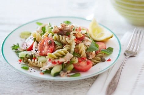 Image of "Spicy chicken pasta salad "