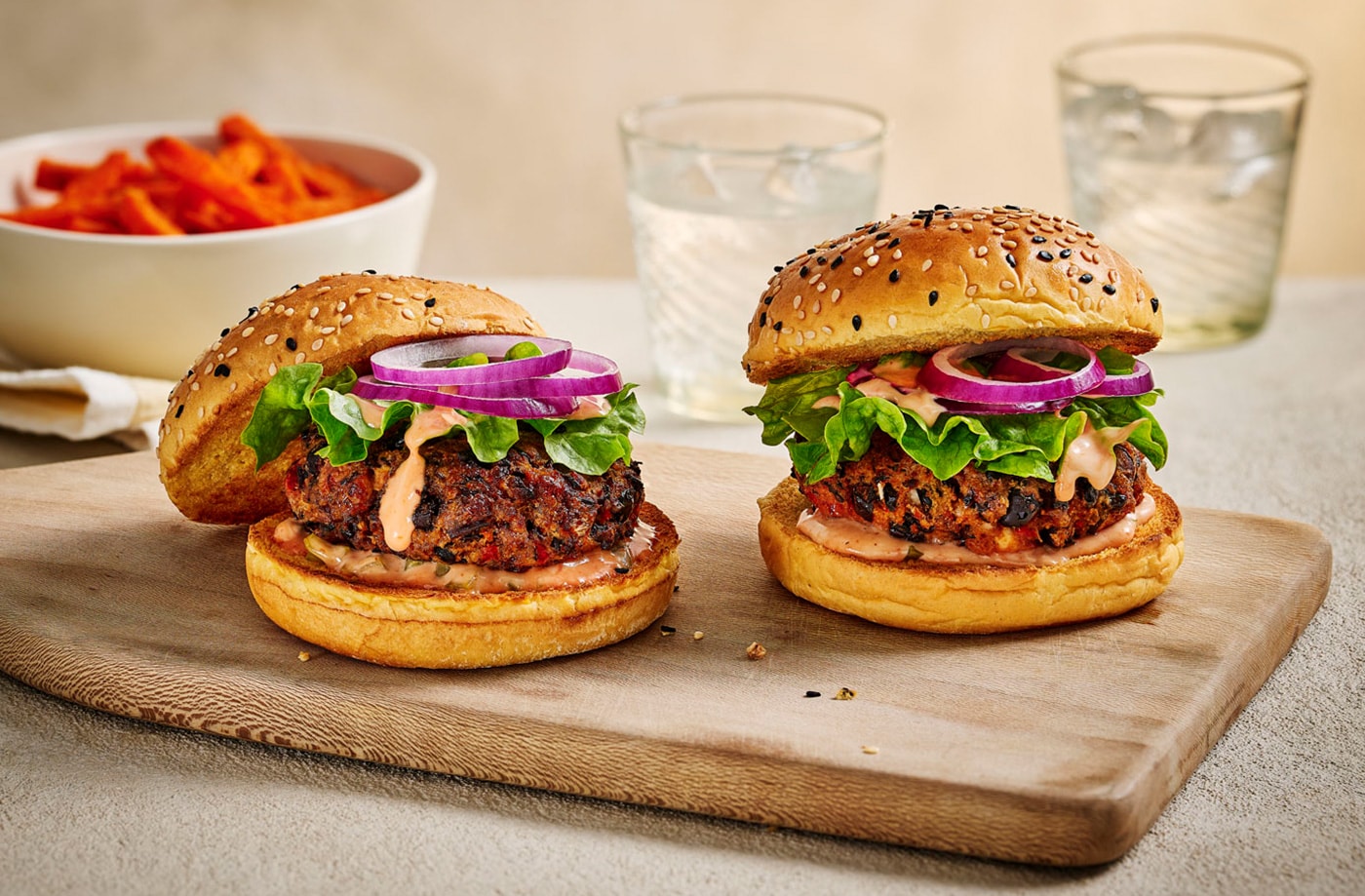 Jerk black bean burgers