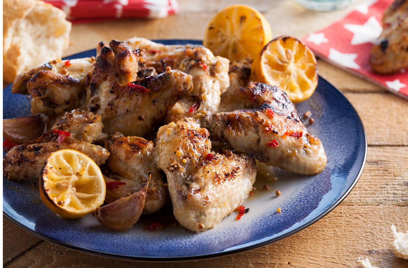 Chicken wings with chilli and lemon