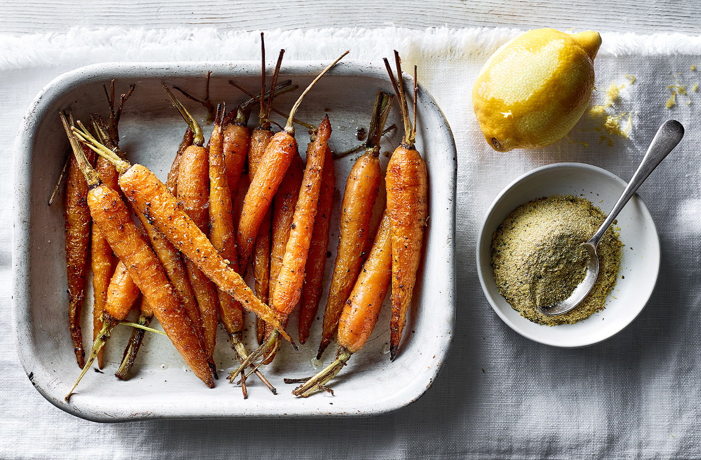 Garlic and lemon roast carrots
