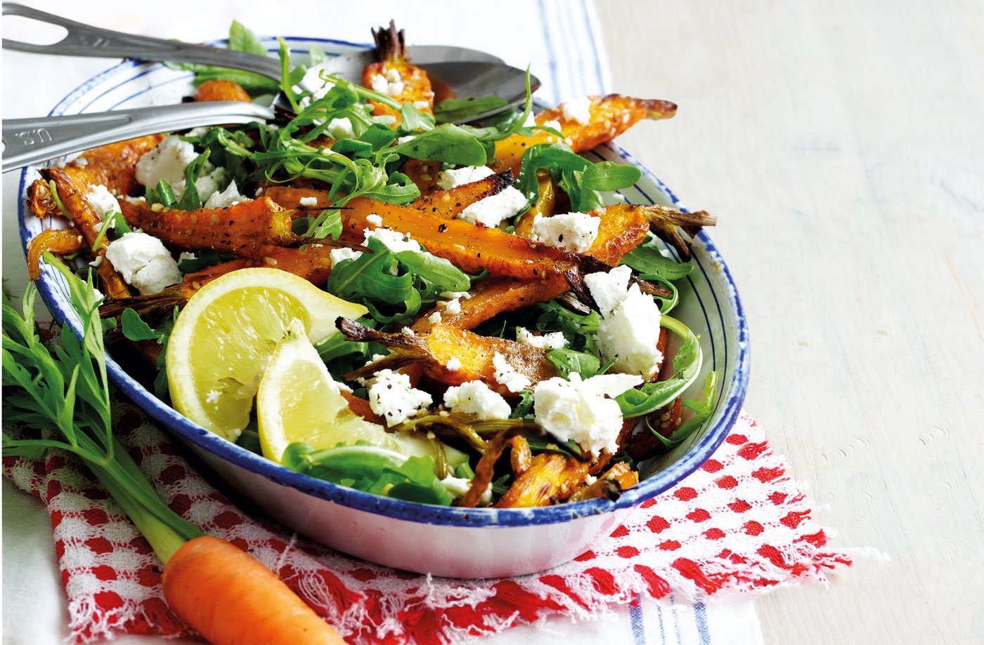 Roasted carrots with Middle Eastern spices