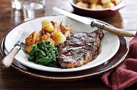Image of "Balsamic steaks with potatoes"