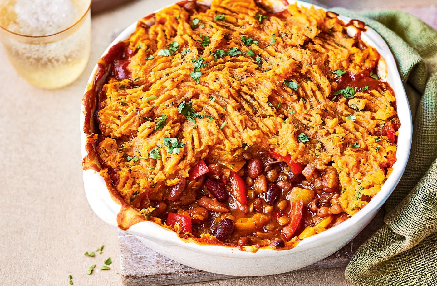 Lentil chilli pie with sweet potato topping