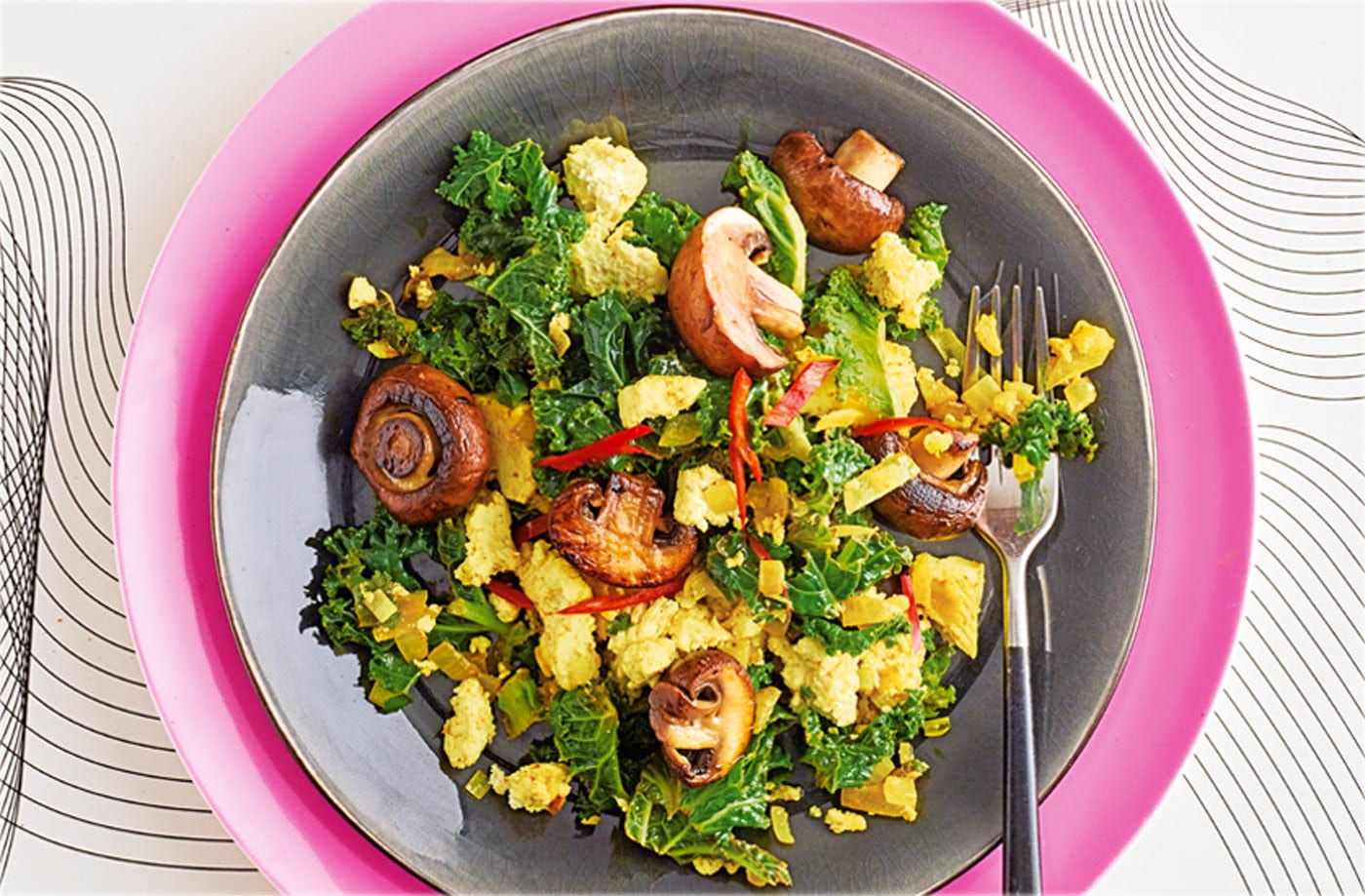 Tofu scramble with kale and roasted mushrooms