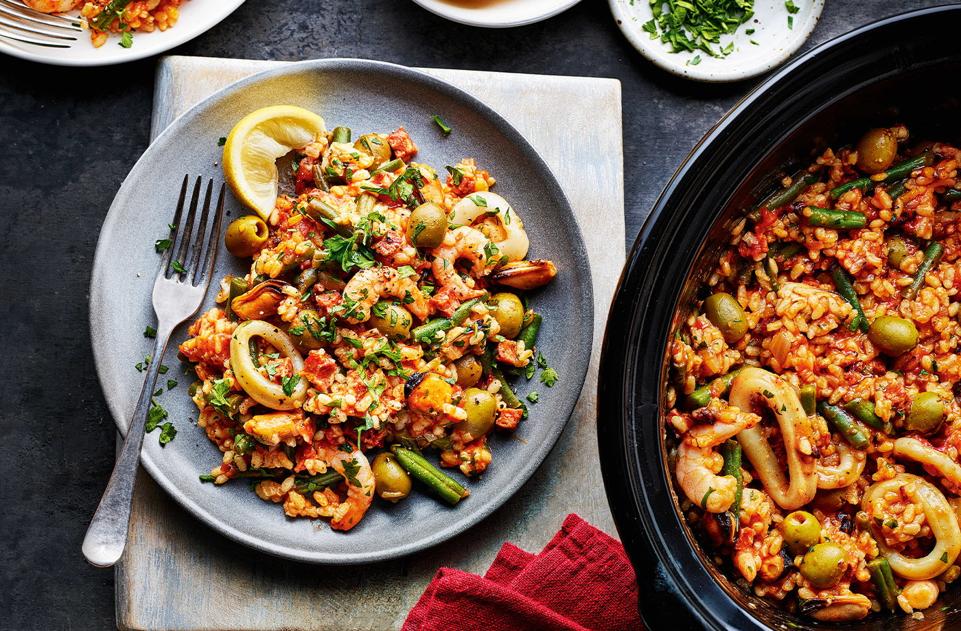 Slow-cooker paella