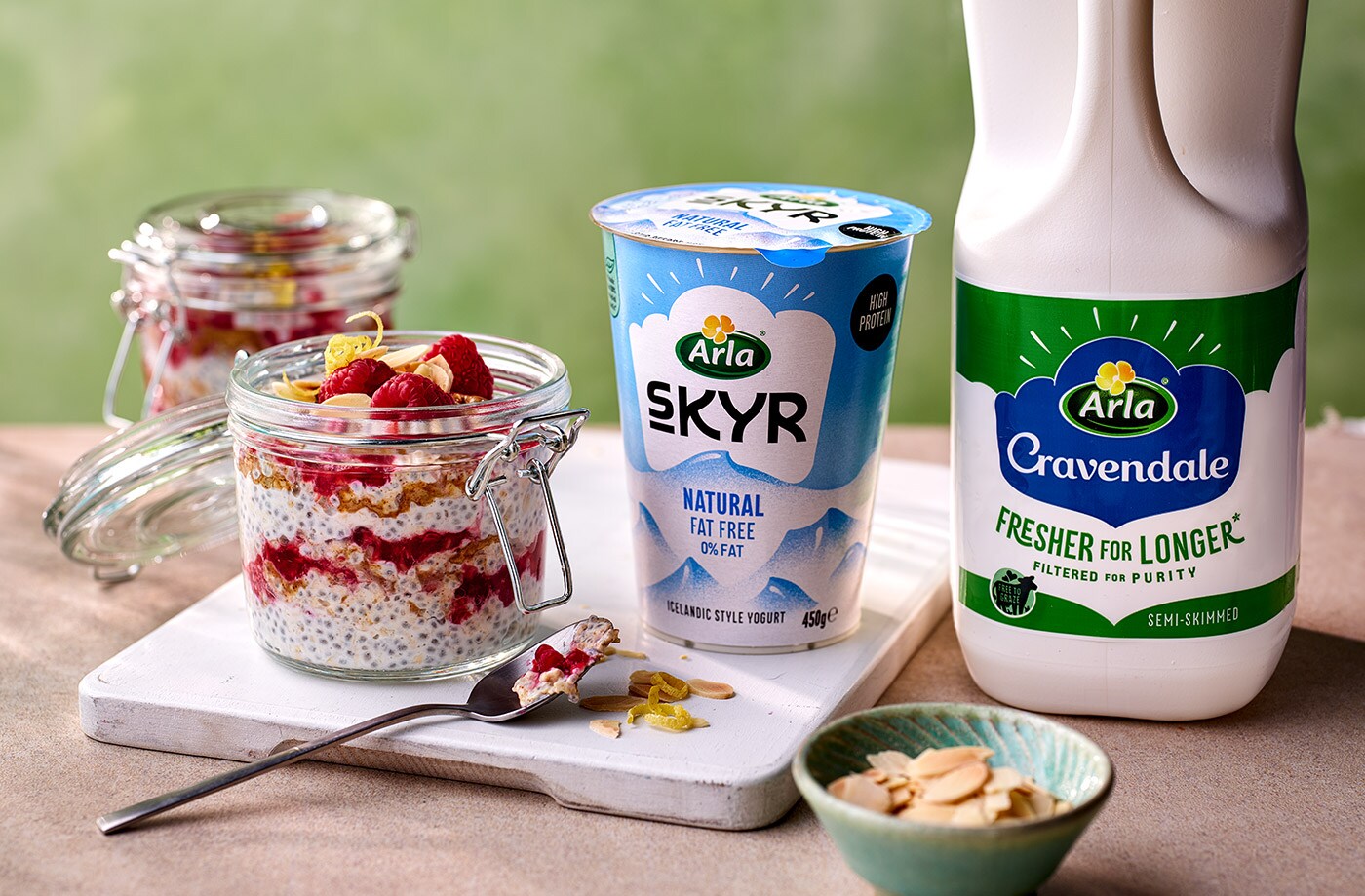 Almond and raspberry protein overnight oats