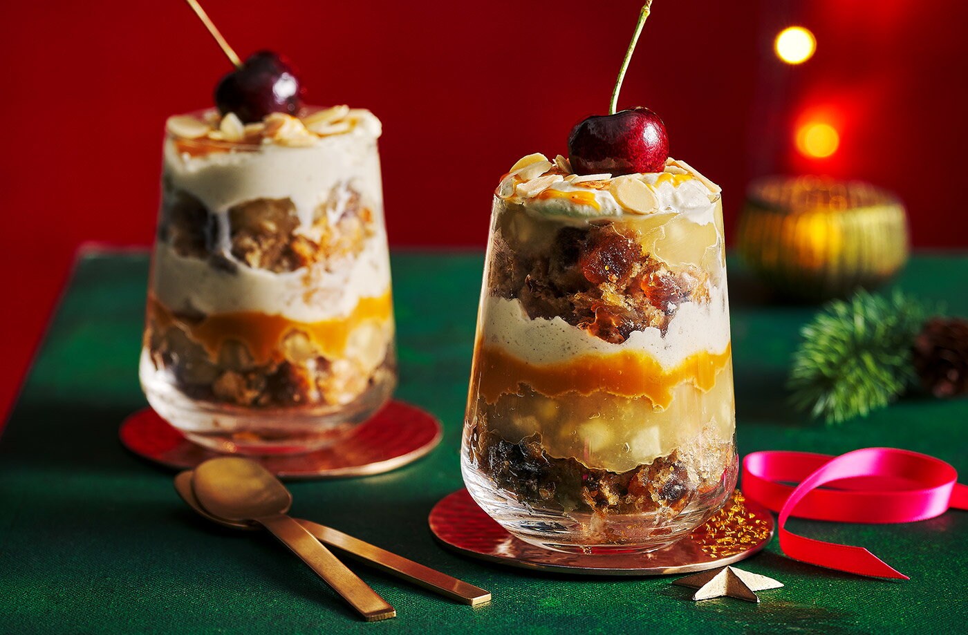 Cherry and stollen apple pots