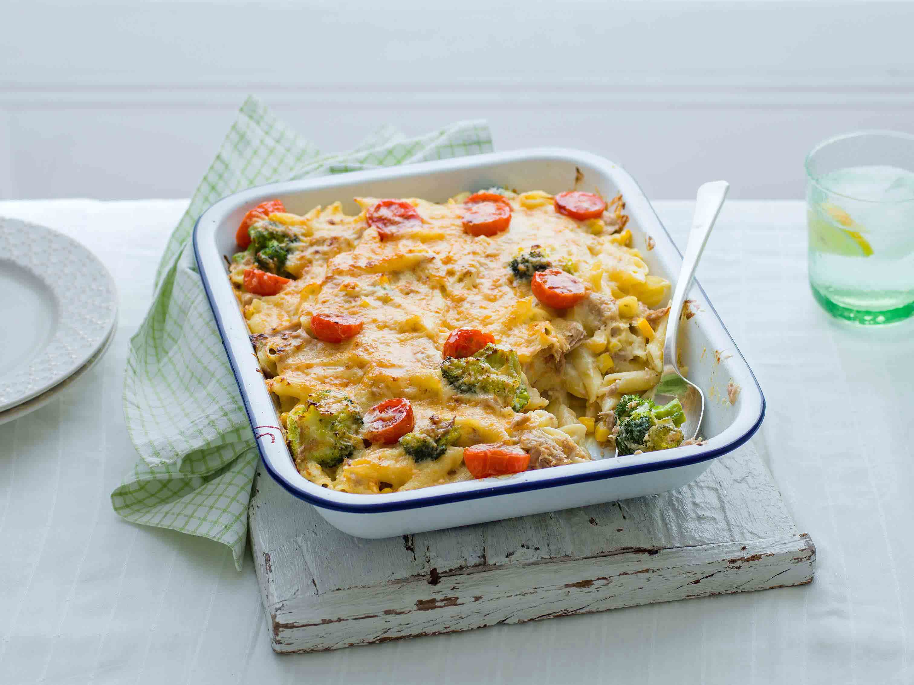 Tuna pasta bake