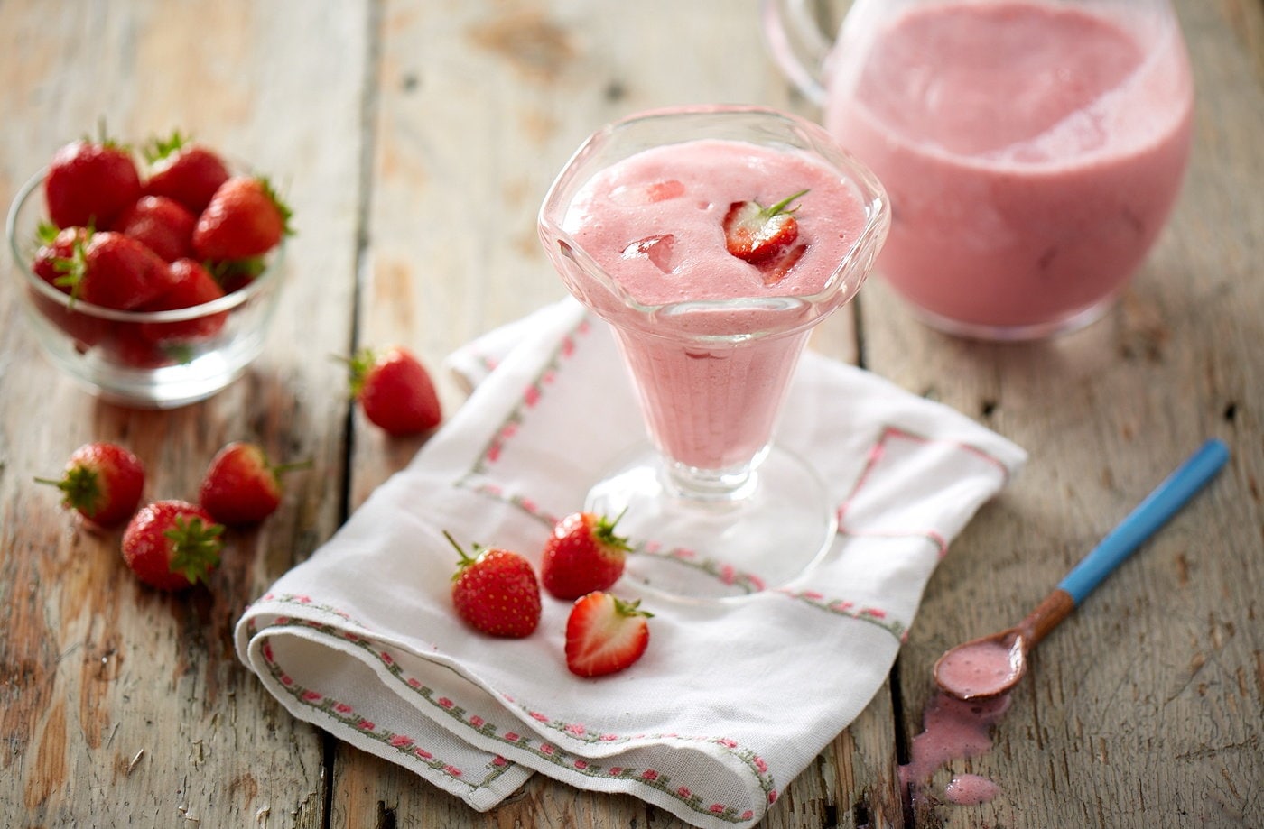 Strawberry and grenadine milkshake