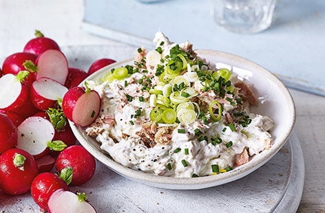 Image of "Tuna and herb dip"
