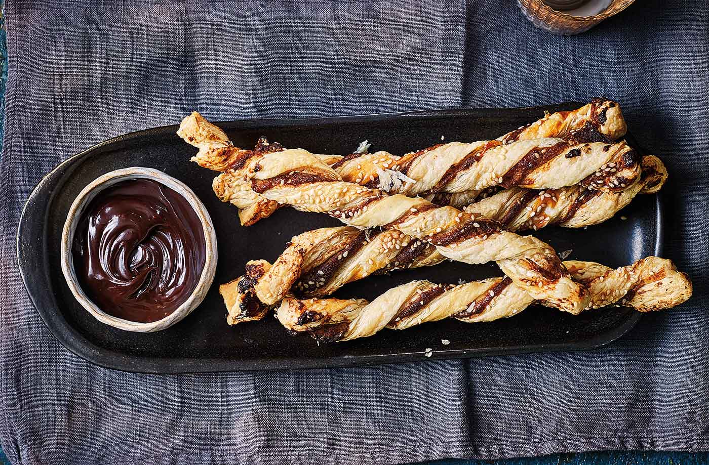 Tahini and honey straws