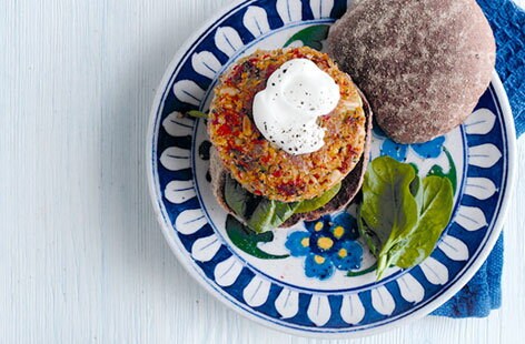 Image of "Chickpea and roasted red pepper burgers"