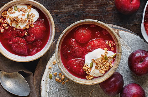 Image of "Plum and apple compote"