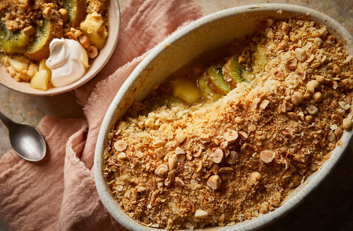 Kiwi and apple crumble