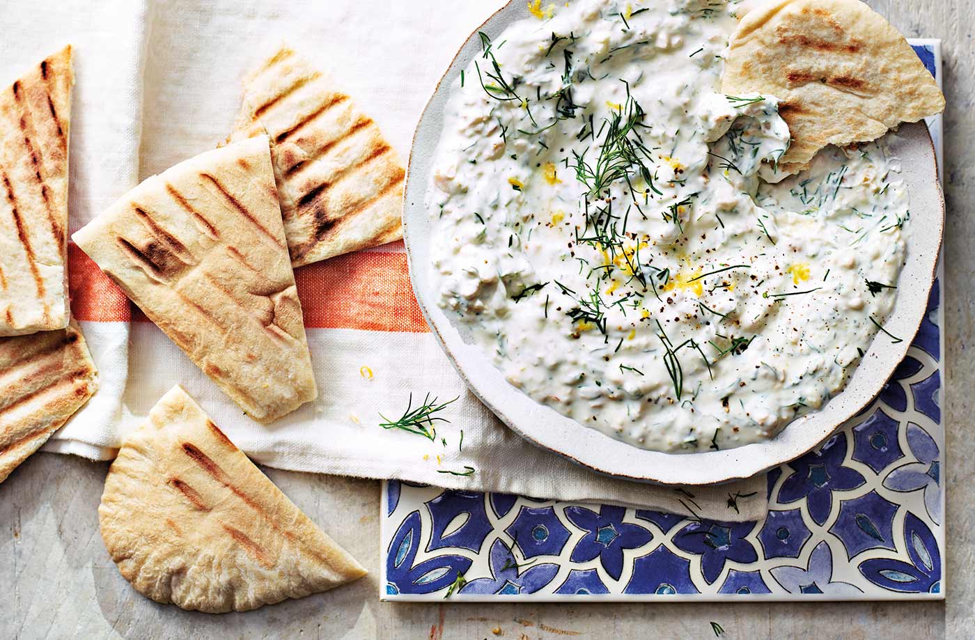Walnut and yogurt dip