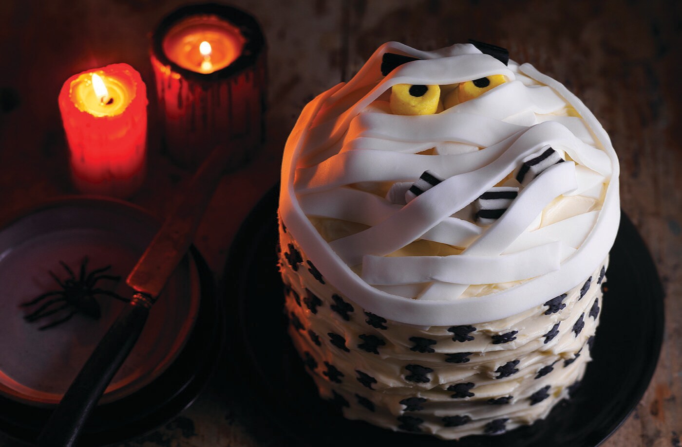 Mummy mallow cake