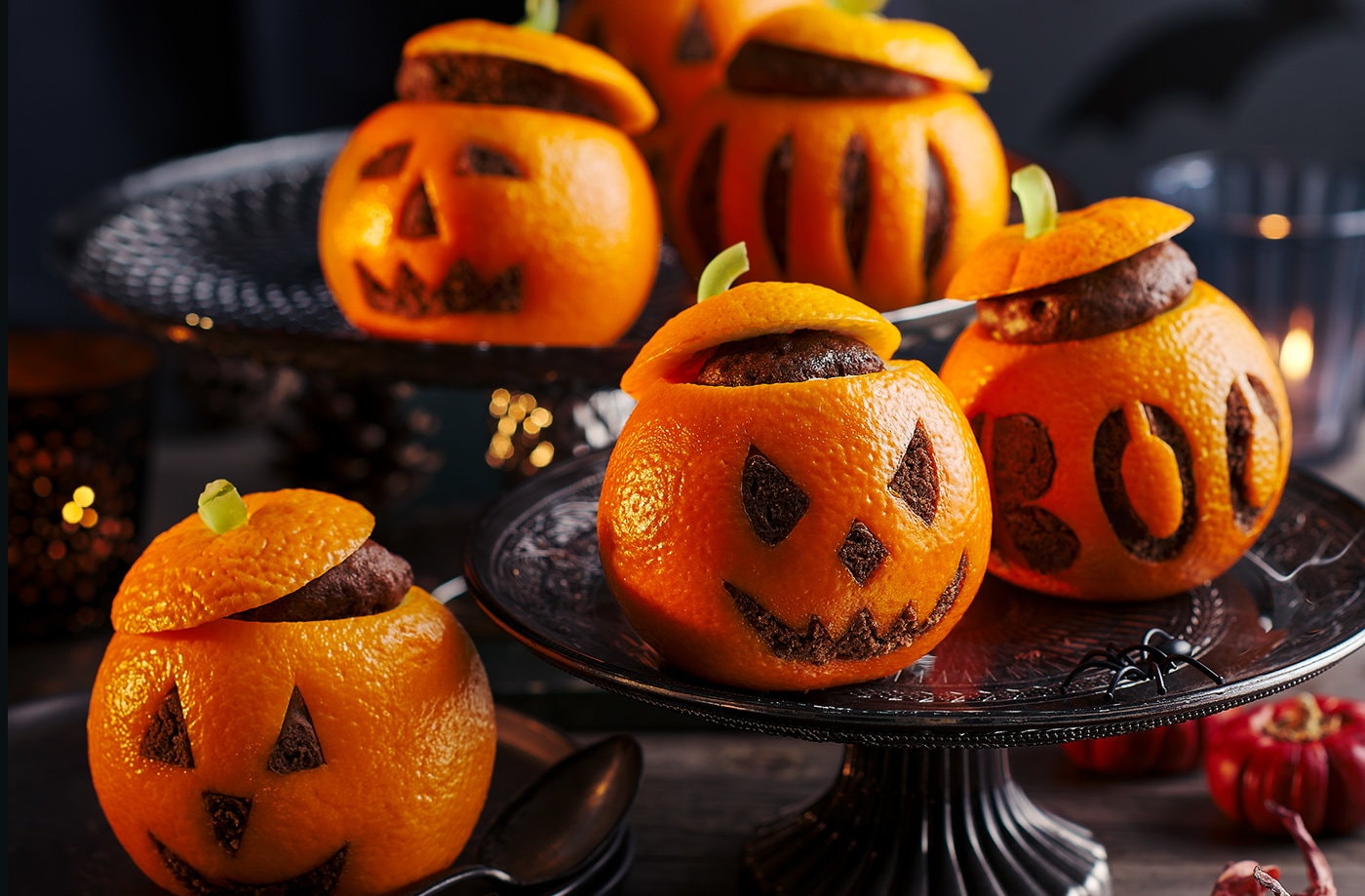 Jack-o'-lantern chocolate orange cakes