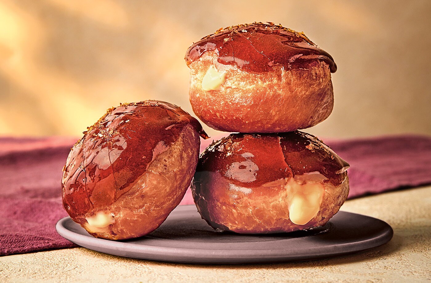 Crème brûlée doughnuts