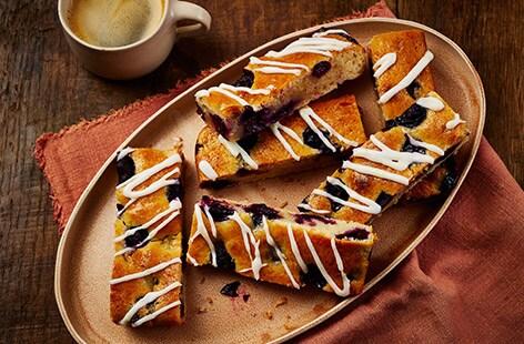 Lemon and blueberry cake bars