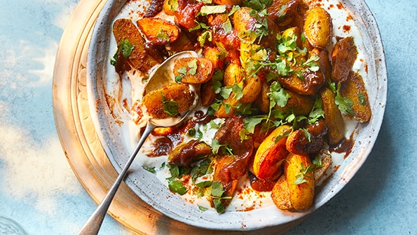 Air-fryer spiced potatoes with tamarind chutney