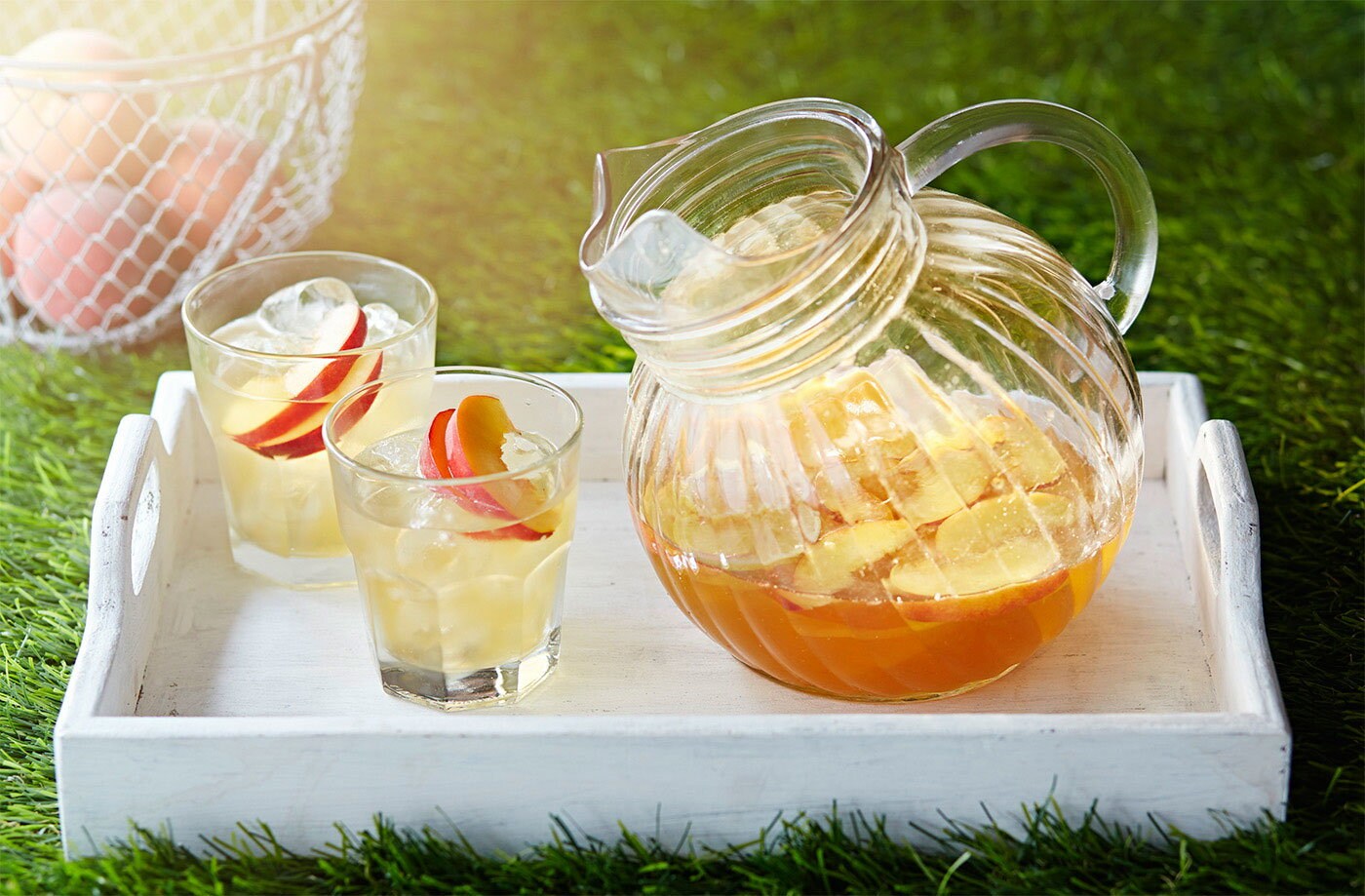 Honeysuckle peach iced tea 