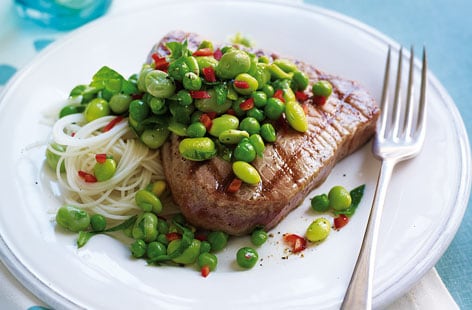 Image of "Tuna steaks with chilli edamame "